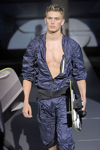 Emporio Armani / - 2009